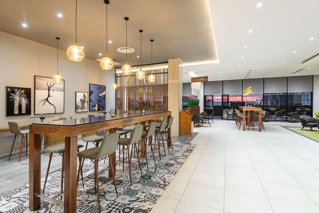 Hilton Garden Inn Windhoek Interior foto