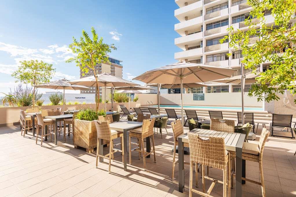 Hilton Garden Inn Windhoek Quarto foto