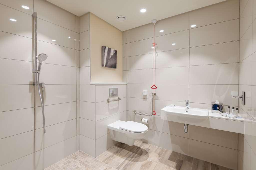 Hilton Garden Inn Windhoek Quarto foto