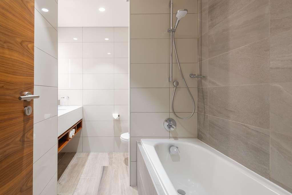 Hilton Garden Inn Windhoek Quarto foto